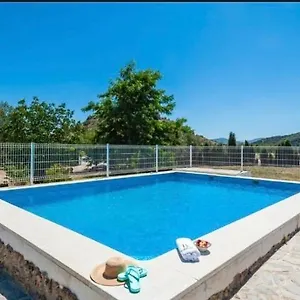 Сasa de vacaciones Rural La Granja De Monjas, Jaén